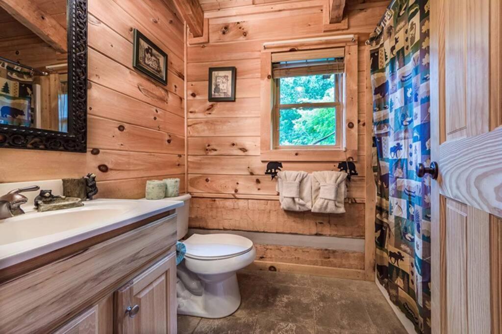 View! Private! Hot Tub,Pool Table,Fireplace,Relax! Sevierville Exterior foto