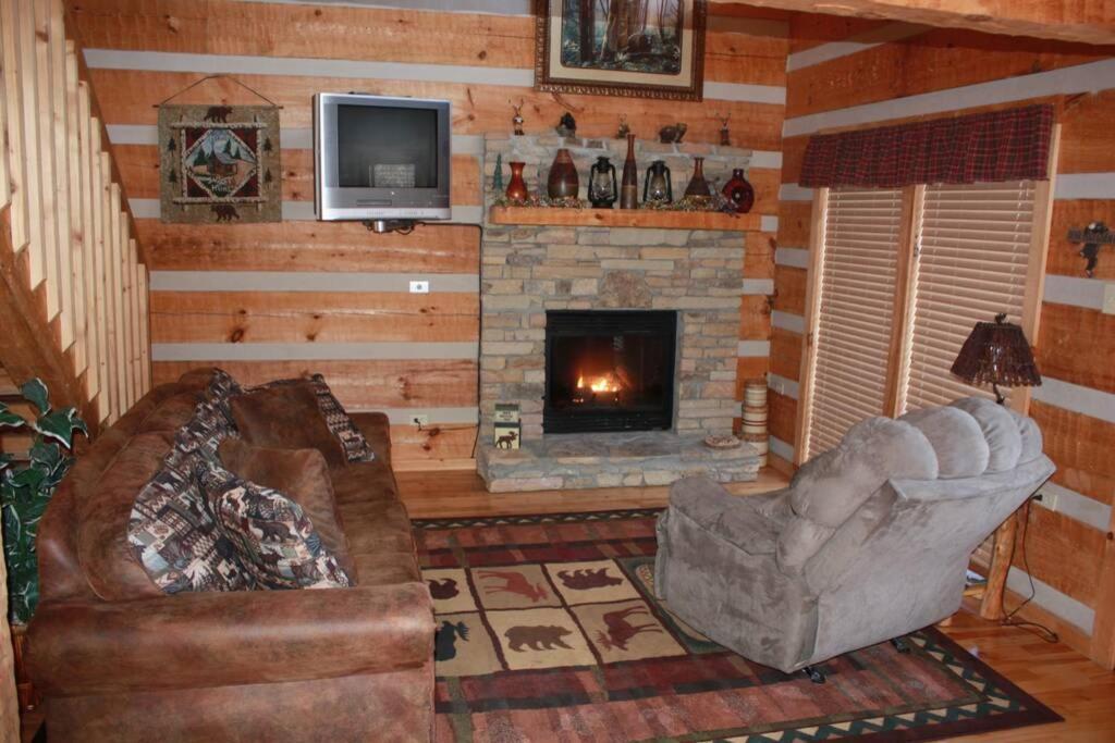 View! Private! Hot Tub,Pool Table,Fireplace,Relax! Sevierville Exterior foto